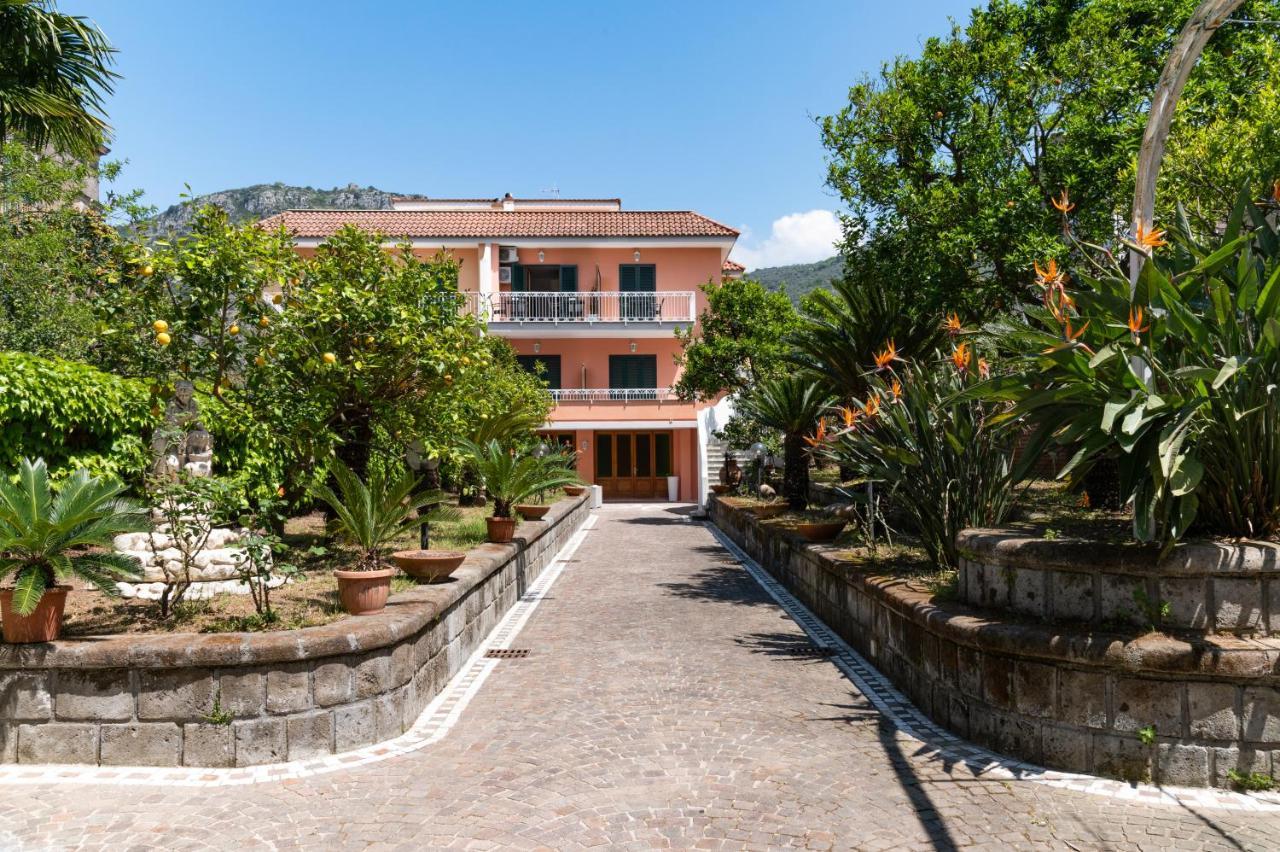 Villa Francesca Relais ピアーノ・ディ・ソッレント エクステリア 写真