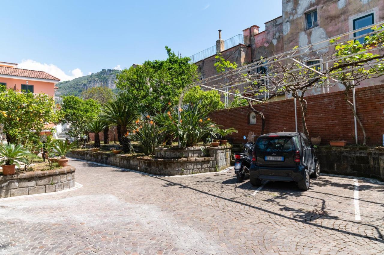 Villa Francesca Relais ピアーノ・ディ・ソッレント エクステリア 写真